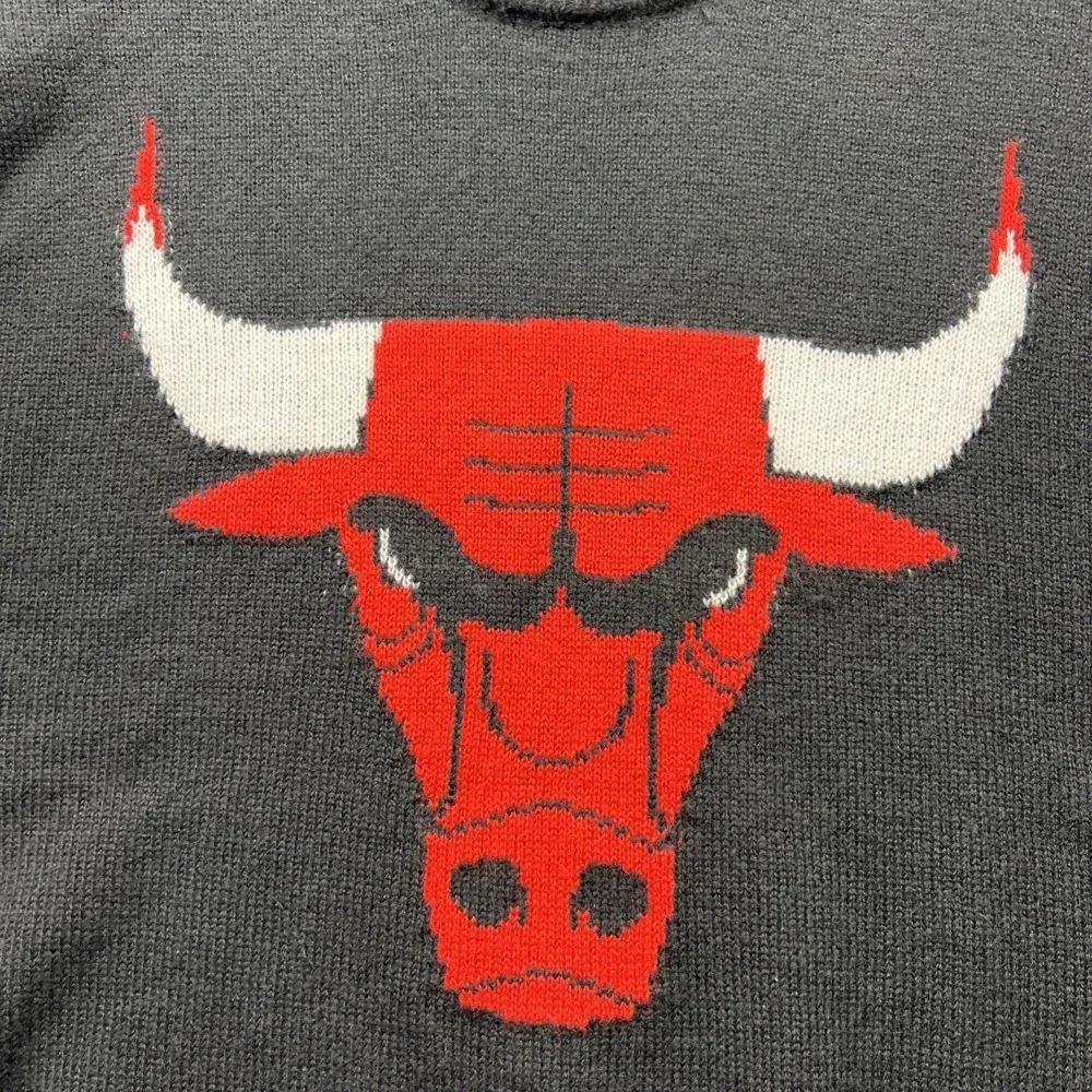 Chicago Bulls NBA Sweater Mens By Ultra Game Size M Black Crewneck
